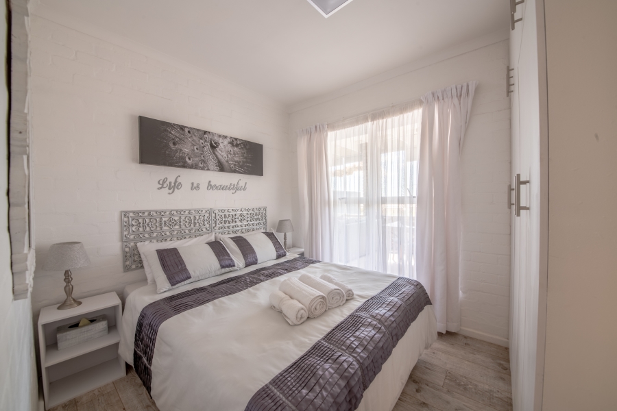 4 Bedroom Property for Sale in Pringle Bay Western Cape